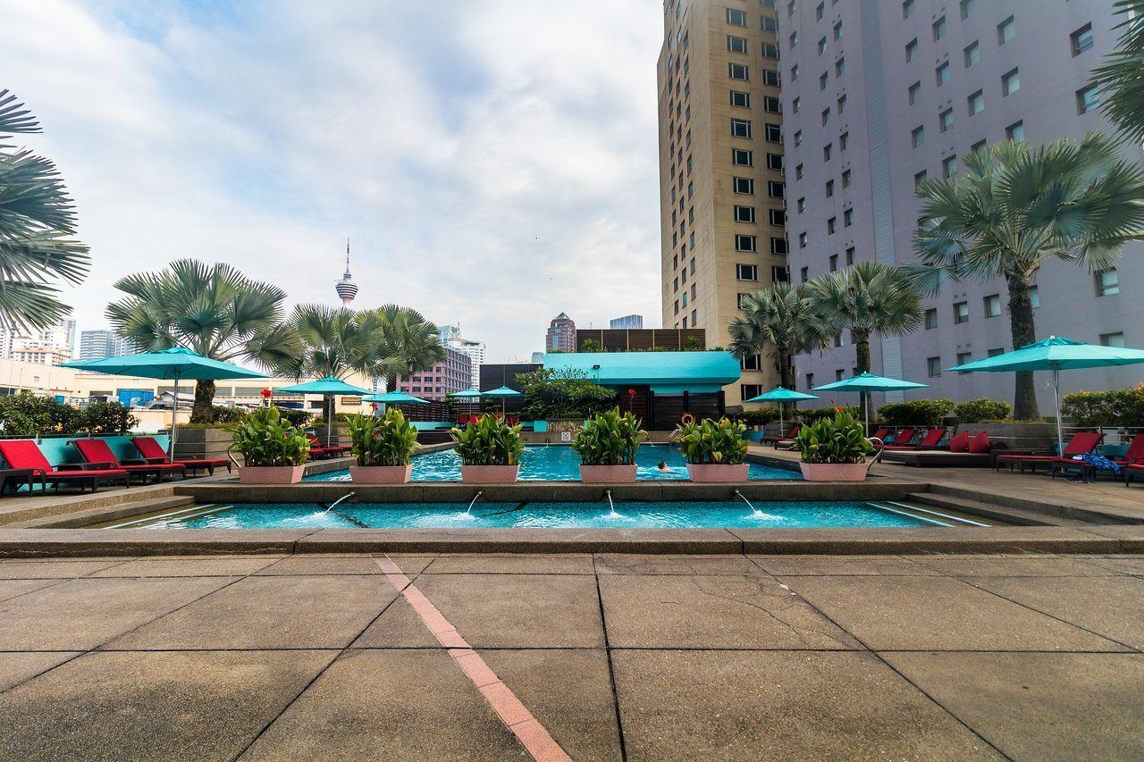 Parkroyal Collection Kuala Lumpur Exterior photo The pool at the hotel